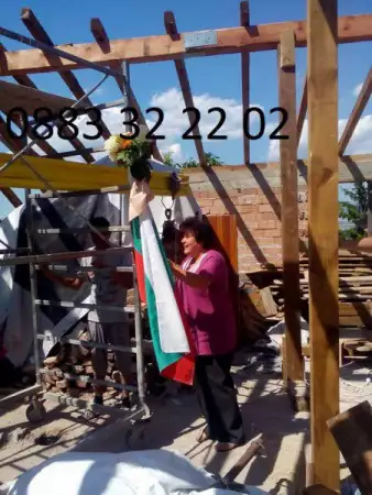 9. Снимка на строителни услуги ремонт покриви Пазарджик