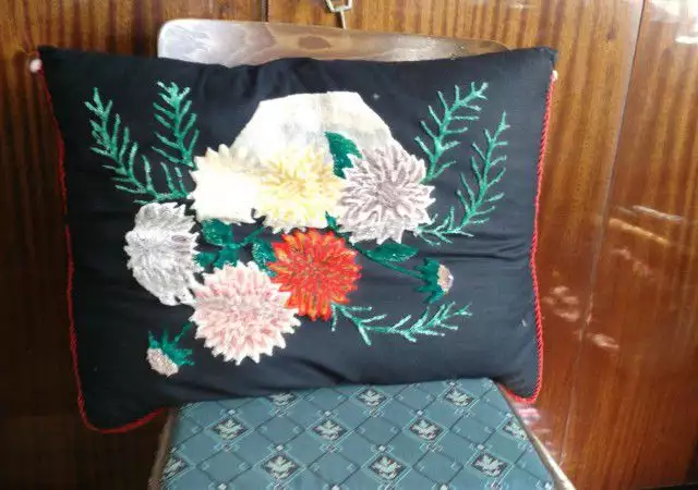 Възглавници - традиционни, ръчна изработка, декорация