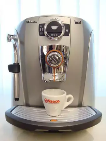 16. Снимка на Италиански и швейцарски напълно автоматични кафемашини