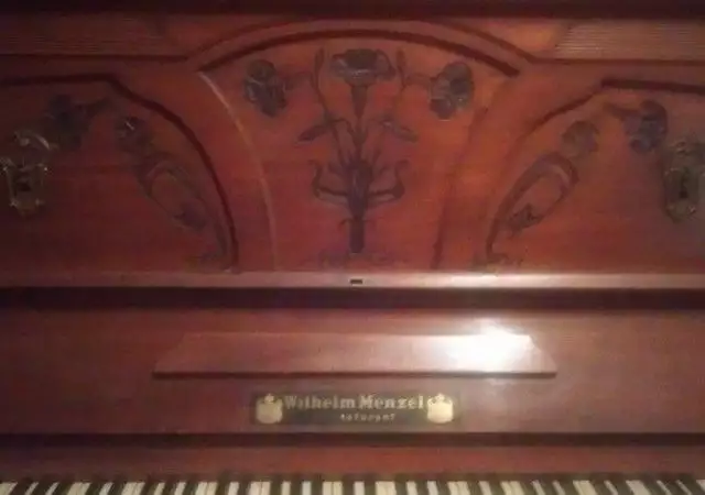 2. Снимка на Продава австрийско старо пианоWilhelm Menzel
