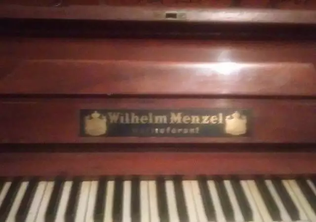 5. Снимка на Продава австрийско старо пианоWilhelm Menzel