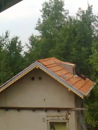 8. Снимка на ремонт на покриви
