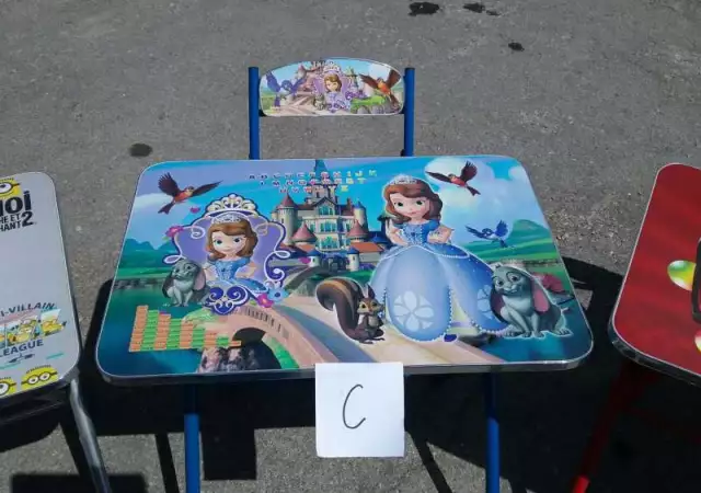 13. Снимка на Детска маса със столче