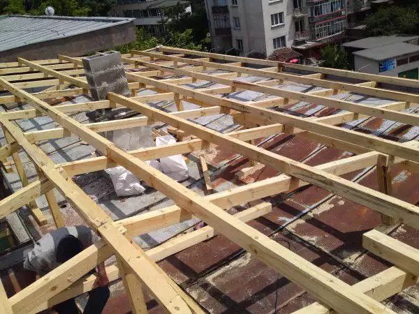13. Снимка на Изграждане и ремонт на покриви