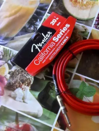 2. Снимка на Fender instrument cable red 6m.20ft.new.
