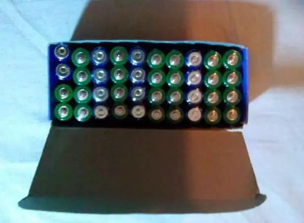 40 броя нови батерии тип АА 1.5V само за 4.50 лева