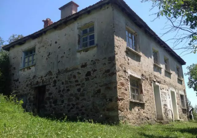1. Снимка на Къща в село Кръстатица