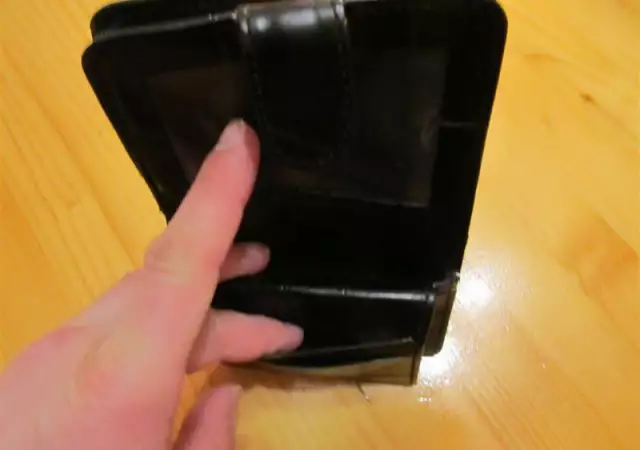 4. Снимка на Красиво черно портмоне от дебела телешка кожа с много делени