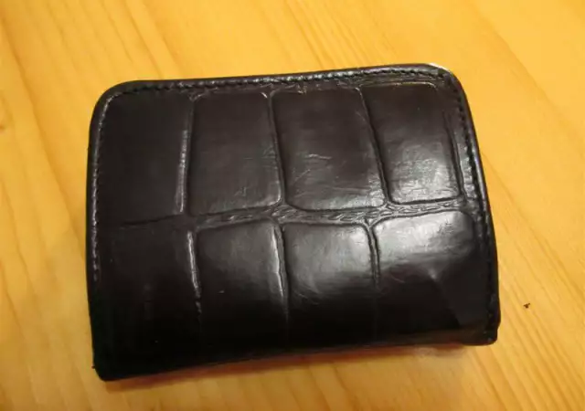 7. Снимка на Красиво черно портмоне от дебела телешка кожа с много делени