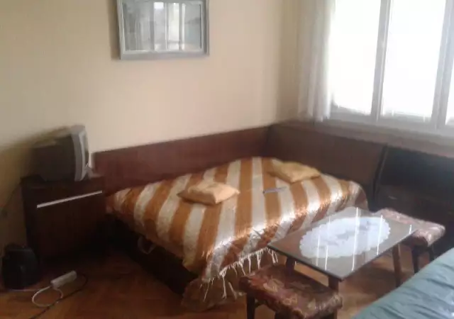 1. Снимка на Самостоятелна стая в Широкия Център на гр.Пловдив - 160 лева