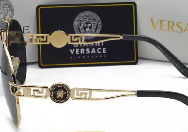2. Снимка на Слънчеви очила Versace Висок клас реплика