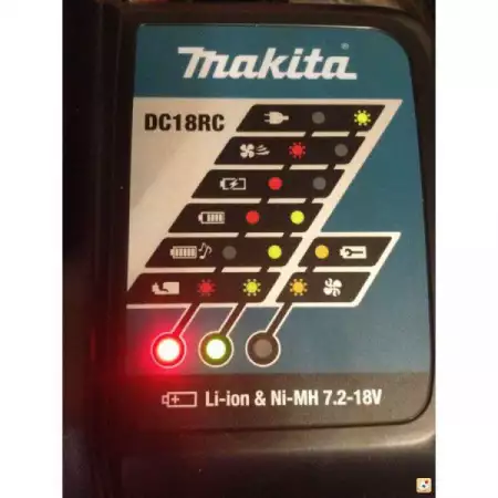 Зарядно устройство Makita DC18RC