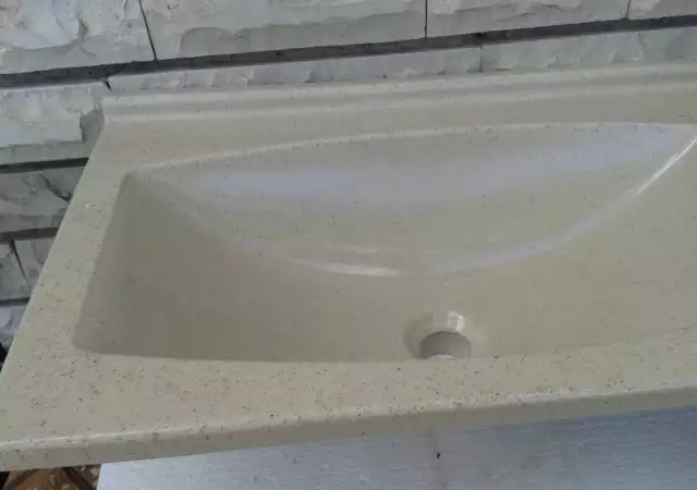 2. Снимка на Продавам нова мивка полимер мрамор, млечно бежов цвят, размер