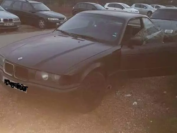 BMW 318IS coupe E36