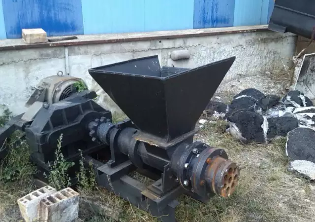 1. Снимка на Брикет машина, шнекова преса за брикети от въглища