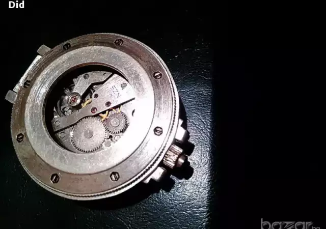 2. Снимка на джобен часовник Олимпия с капак