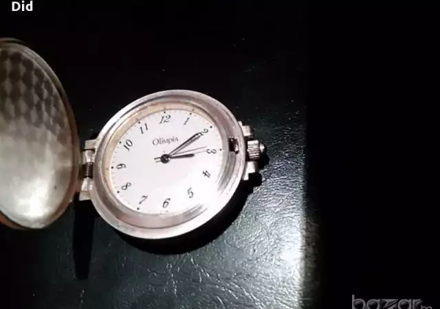 4. Снимка на джобен часовник Олимпия с капак