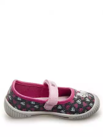 3. Снимка на Текстилни обувки Hello Kitty за момиче от Perfection.bg