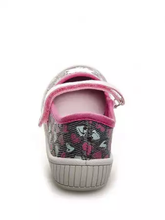 Текстилни обувки Hello Kitty за момиче от Perfection.bg