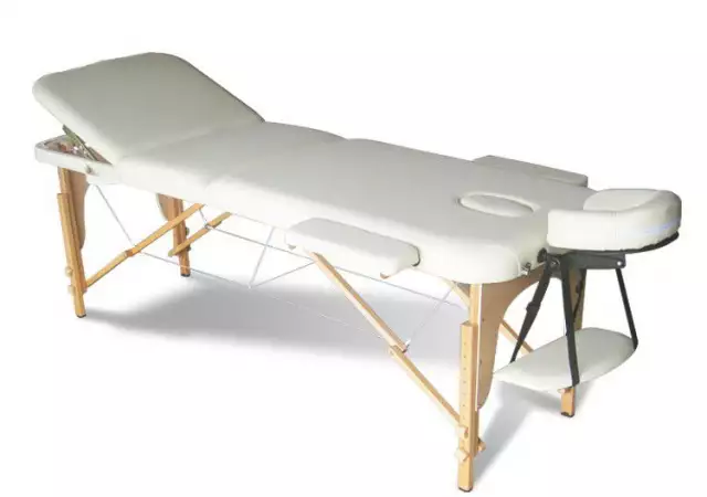 2. Снимка на продавам кушетка козметична масажна и работен стол различни
