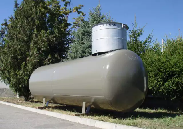 10. Снимка на Проектиране и производство на резервоари за газ пропан - бутан