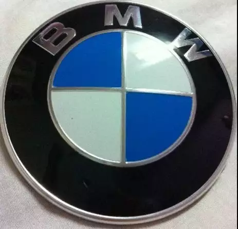 1. Снимка на Eмблема BMW