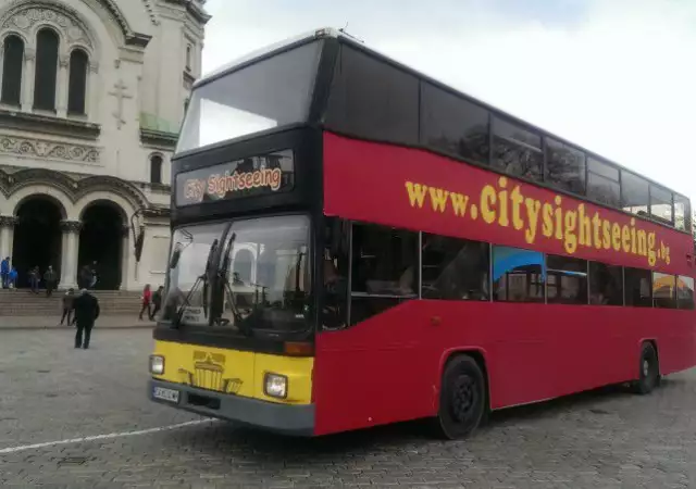 Обиколка на София с атрактивен автобус и с гид на английски