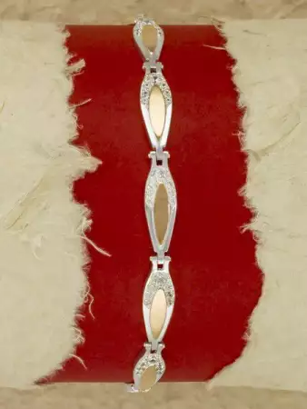 1. Снимка на Сребърна гривна със златно покритие и циркони