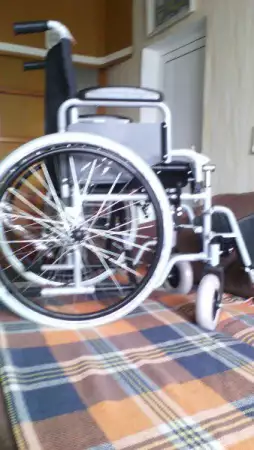 2. Снимка на Рингова инвалидна количка