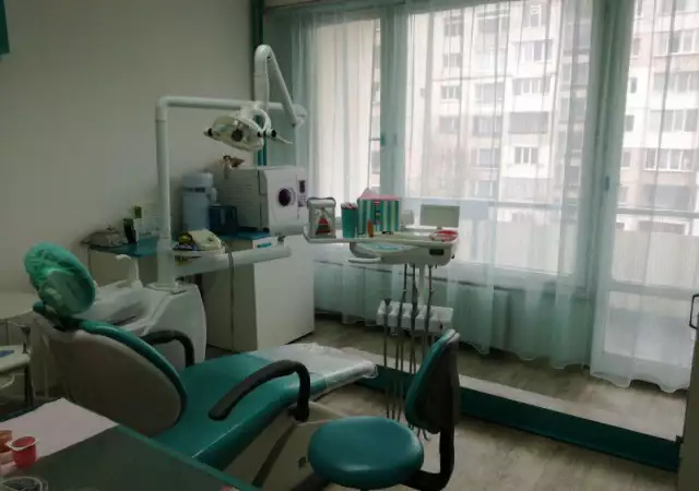 1. Снимка на Смяна под наем в стоматологичен кабинет