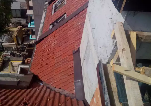 20. Снимка на ремонт на покриви