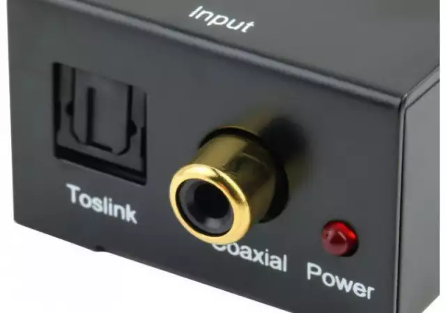Цифрово - аналогов аудио конвертор TOSLINK