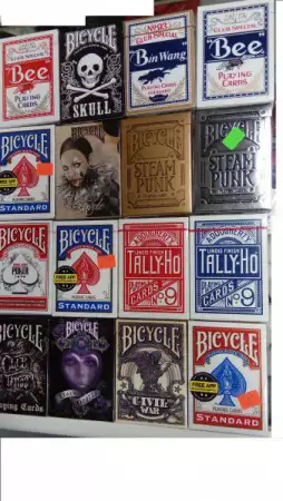 3. Снимка на карти за игра Bicycle, Tally ho, Bee, Furnier и други