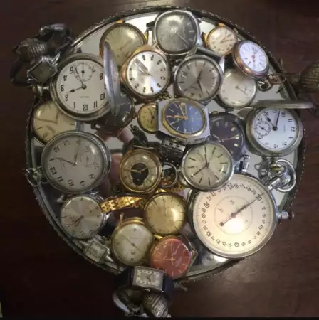1. Снимка на Изкупувам часовници