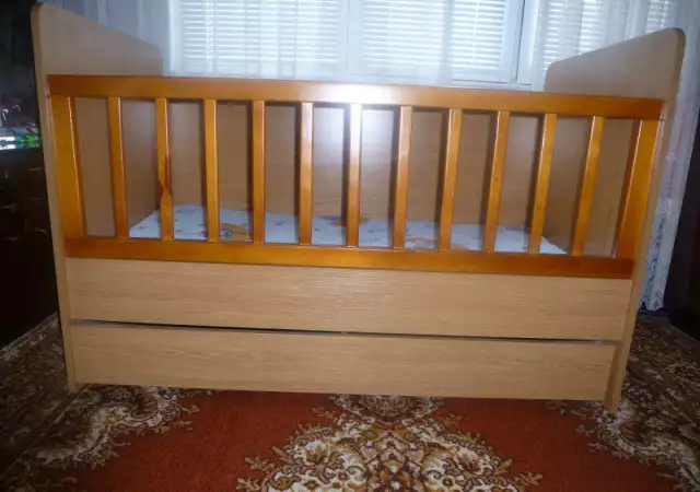 2. Снимка на Продавам детско легло