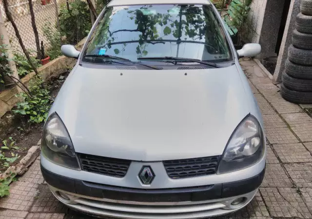 3. Снимка на Renault Clio 1.5dci на части