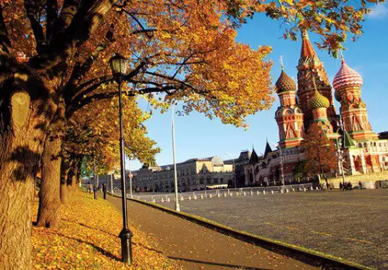 Москва и Санкт Петербург - Две столици