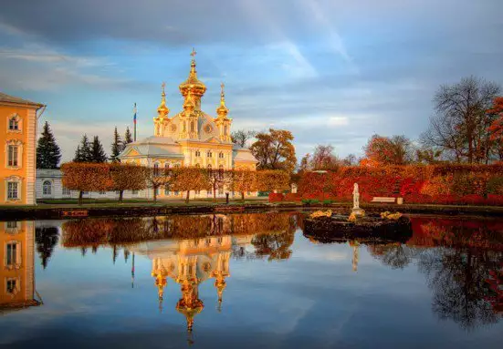Златна есен в Санкт Петербург
