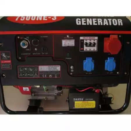3. Снимка на Бензинов генератор 7, 5 KW с вградена автоматика