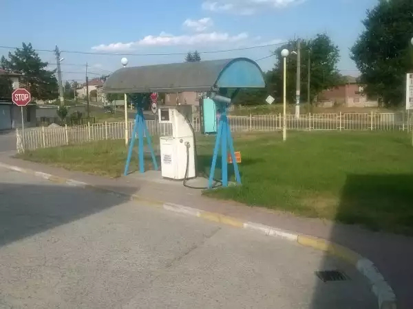 6. Снимка на Продавам бензиностанция на главен път Хасково - К - ли - Маказа