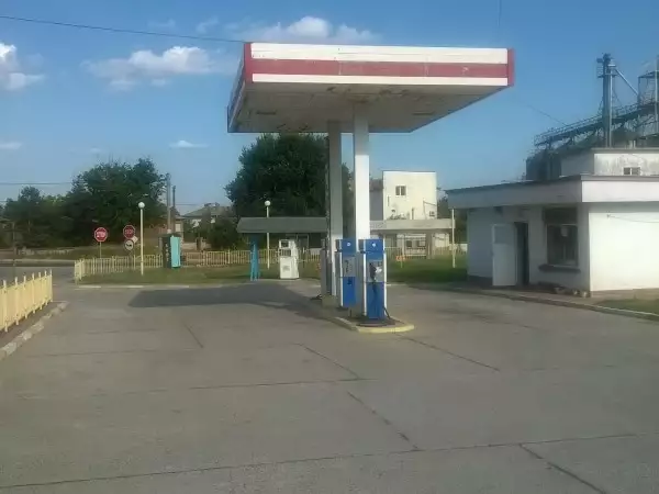 Продавам бензиностанция на главен път Хасково - К - ли - Маказа