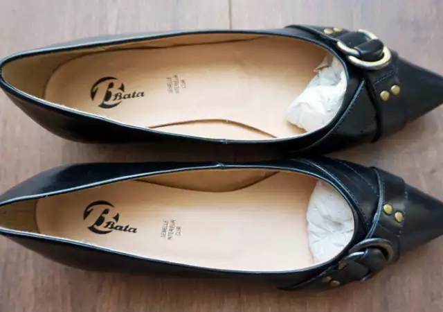 2. Снимка на Дамски обувки Bata