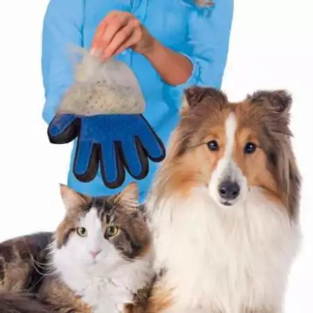 1. Снимка на True Touch - специални ръкавици за домашни любимци