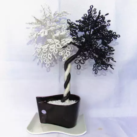 1. Снимка на Сувенир - Декоративно дърво Ин и Ян от мъниста - 36 см