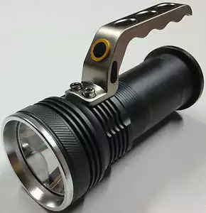 3. Снимка на Алуминиев LED фенер прожектор с дръжка