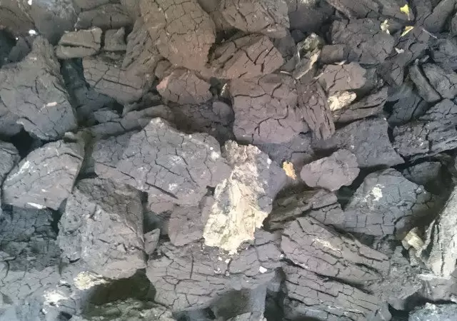 1. Снимка на Продавам въглища
