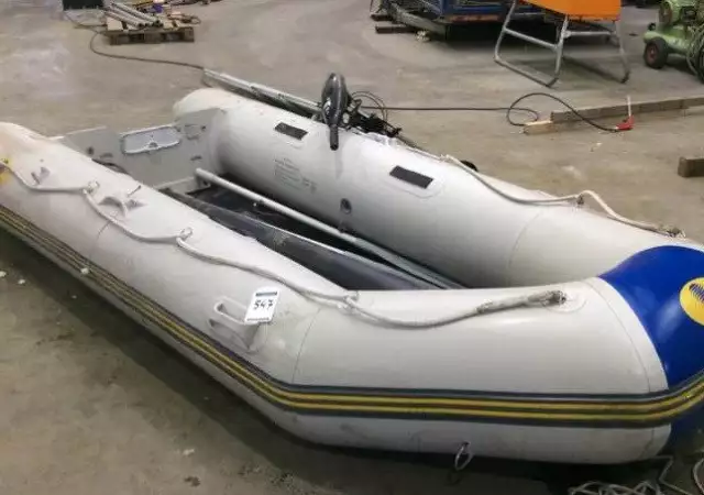 1. Снимка на Надуваема лодка със електрически двигатели 5 скорости