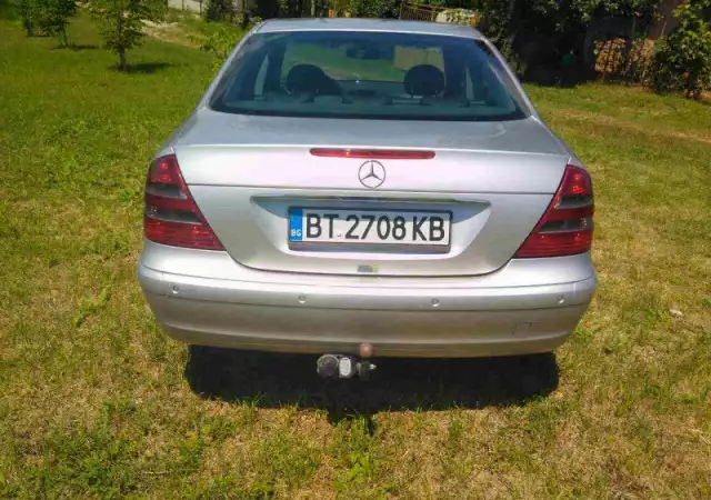 6. Снимка на Mercedes E 200 CDI