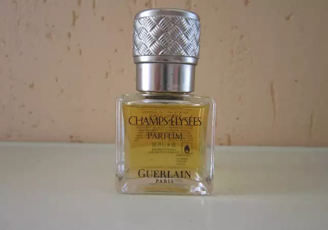 1. Снимка на Champs Elysees Parfum by Guerlain 30ml.