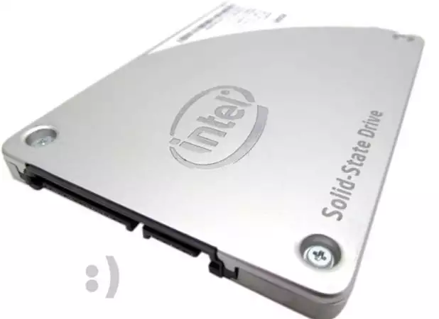 Маркови SSD 512GB Intel 2.5 инча SATA 6Gb sec